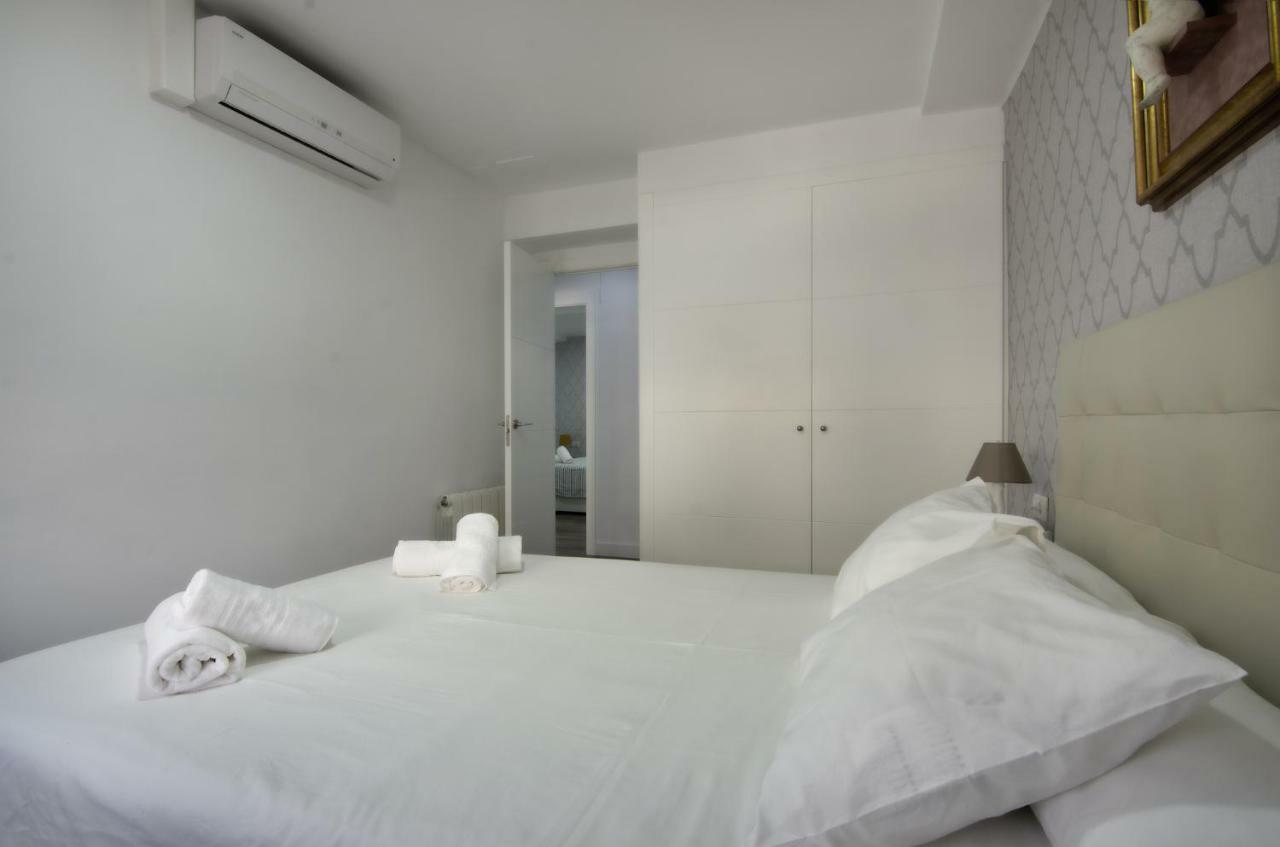 Apartment Ronda Sant Antoni Girona Eksteriør bilde